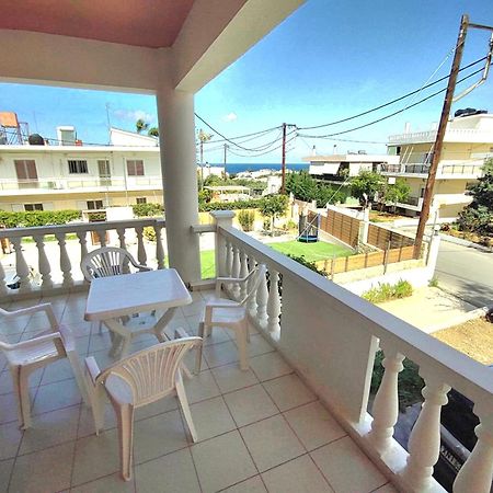 Captain Michalis Apartments Galatás Exteriör bild