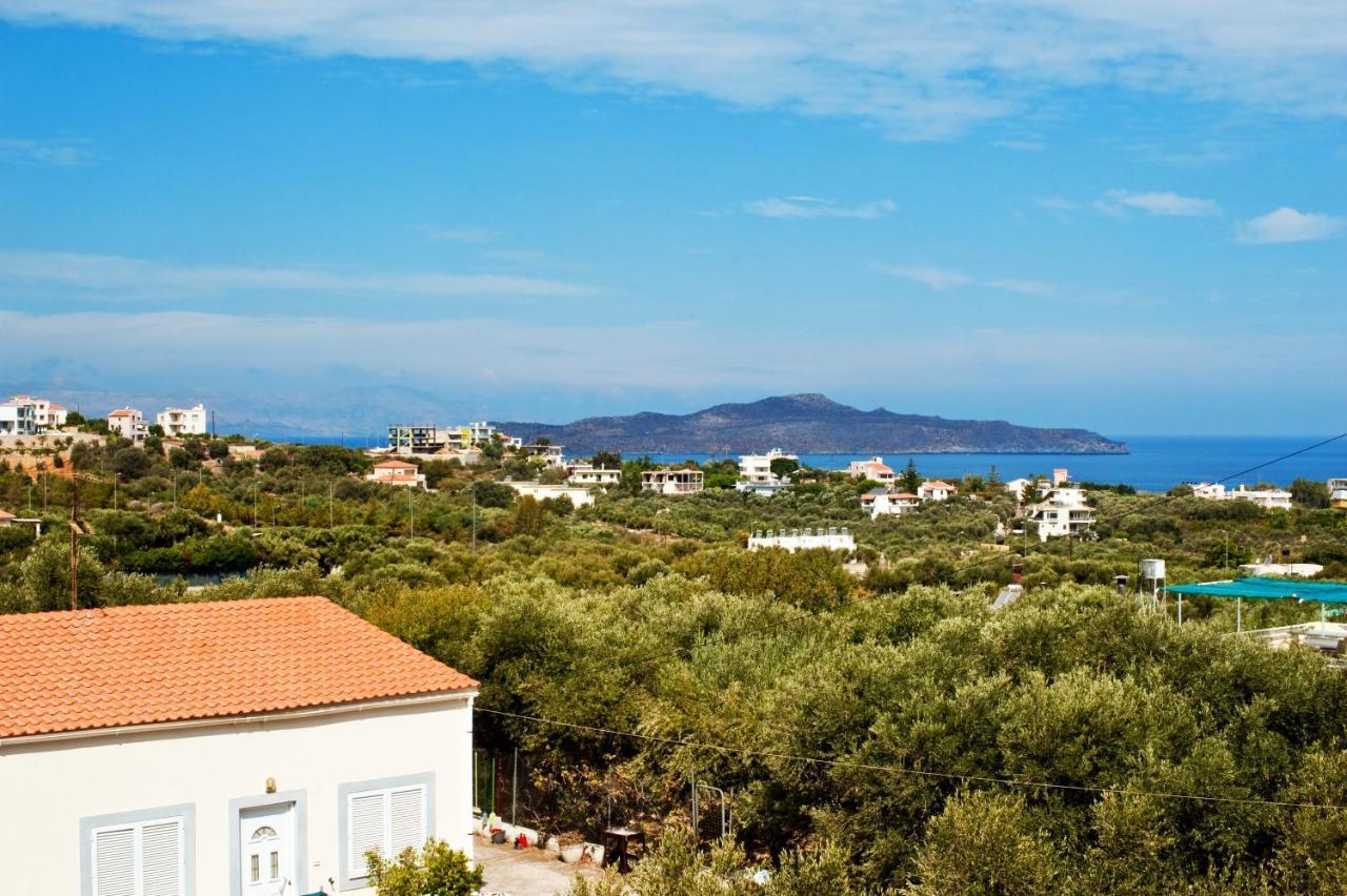 Captain Michalis Apartments Galatás Exteriör bild