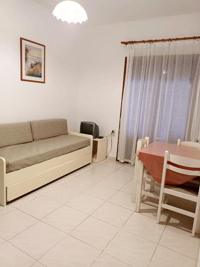 Captain Michalis Apartments Galatás Exteriör bild